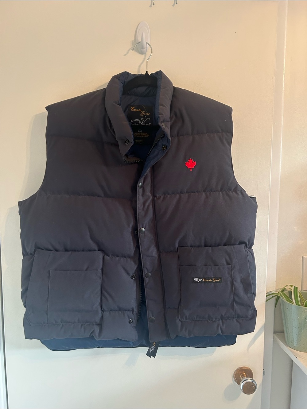 Vintage Canada Goose Navy Men's Down Puffer Vest with Red Maple Emblem